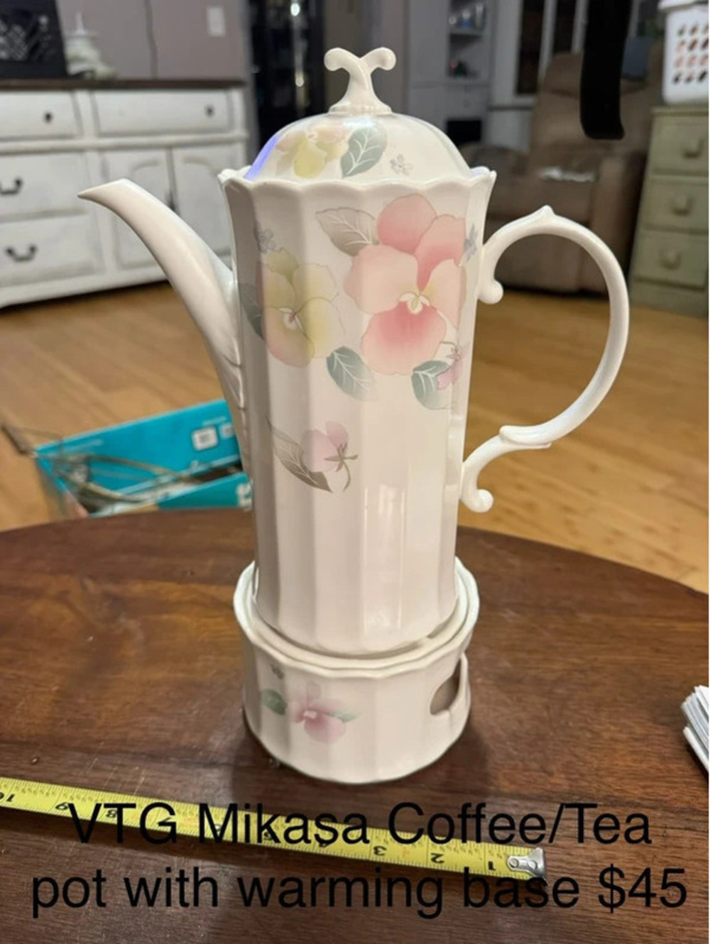 Mikasa coffee/tea pot with warming base